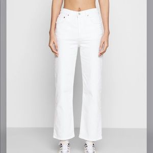 Levi’s straight rib cage SIZE 26